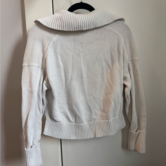 Abercrombie Cream Notch Neck Sweater - Picture 3 of 3